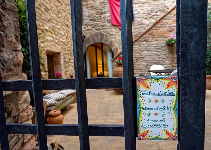 Апартаменты Saint Francis Ассизи